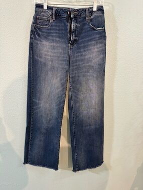 Women → Jeans → Straight / Crop / Raw Hem